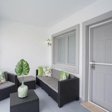 Mediterranean Breeze Beach House Верхель Экстерьер фото